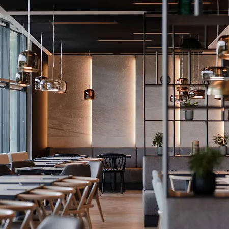 Radisson 4* 科沃布热格