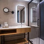 فندق Radisson 4*