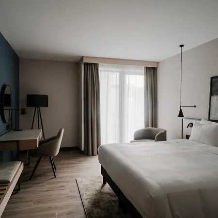 Radisson 호텔