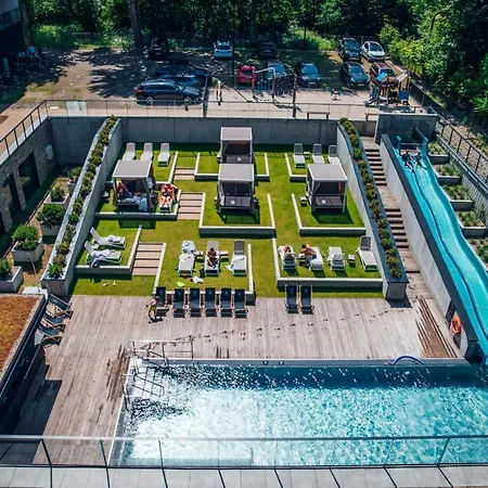 Radisson 4*