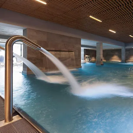 Radisson Hotel 4*