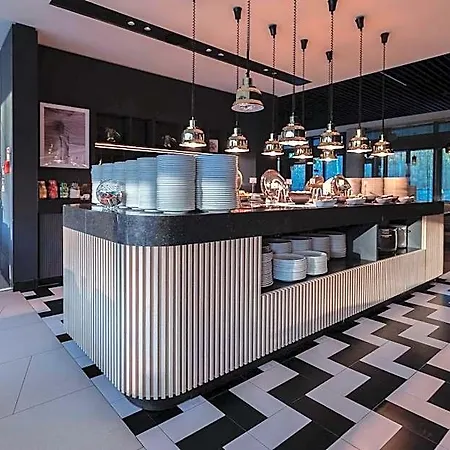 Szálloda Radisson 4*